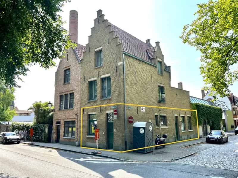 Gerenoveerd Appartement te Koop Brugge Bilkske