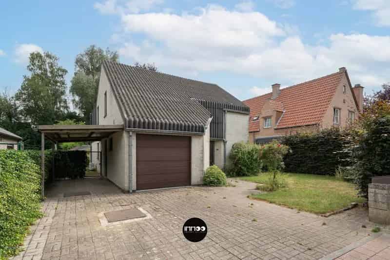 Eighties Villa te Koop in Sterrebeek