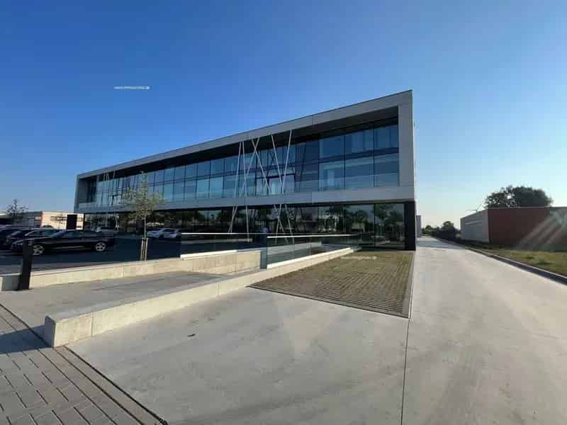 Nieuwbouw Kantoorruimte te Huur Zele