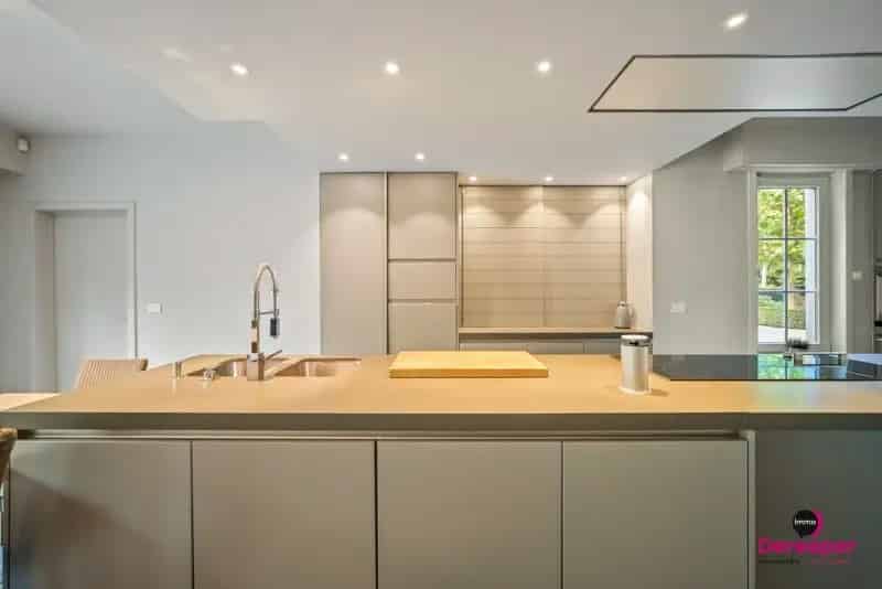 Exclusieve Villa met Zwembad in Bosrijke Omgeving