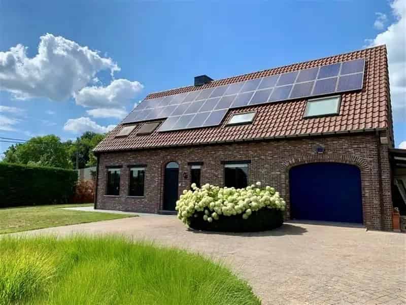 Huis te huur: Ruime gezinsvilla met 4 slaapkamers in landelijke omgeving