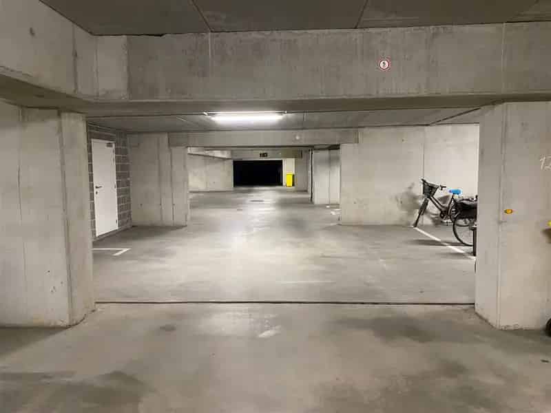 Garage te koop Baal 2 ondergrondse staanplaatsen