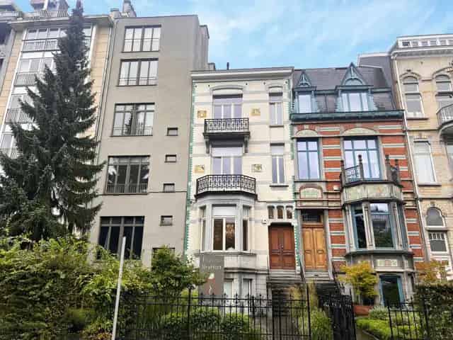 Gemeubileerd Appartement 1 Slaapkamer Etterbeek Nabij Metro