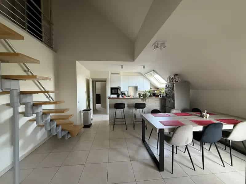 Appartement te huur in De Pinte: Lichtrijk duplex met extra ruimte