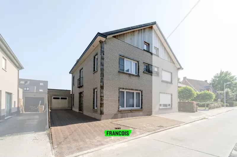Huis te koop Hillegem: 3 slaapkamers, garage en grote zolder