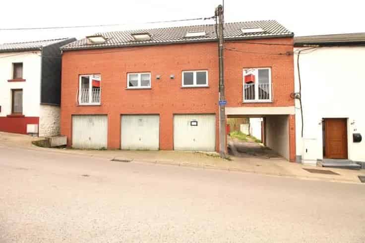Appartementsblok Te Koop Nabij Autowegen