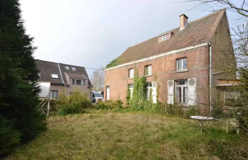 Huis te koop in Weerde: renovatie of nieuwbouwproject