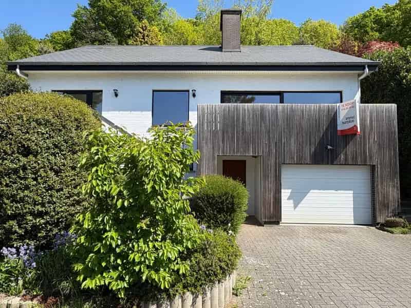 Ruime gezinswoning rustig wonen in het groen