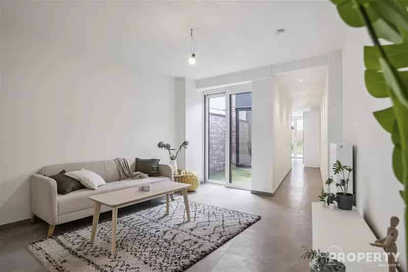 Huis te huur 3 slaapkamers tuin instapklaar