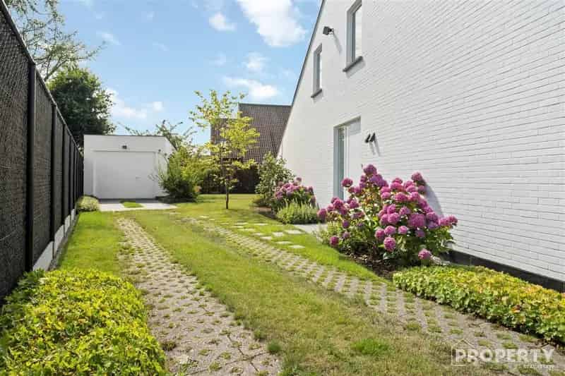 Villa te koop Roeselare: Instapklare woning 241m²