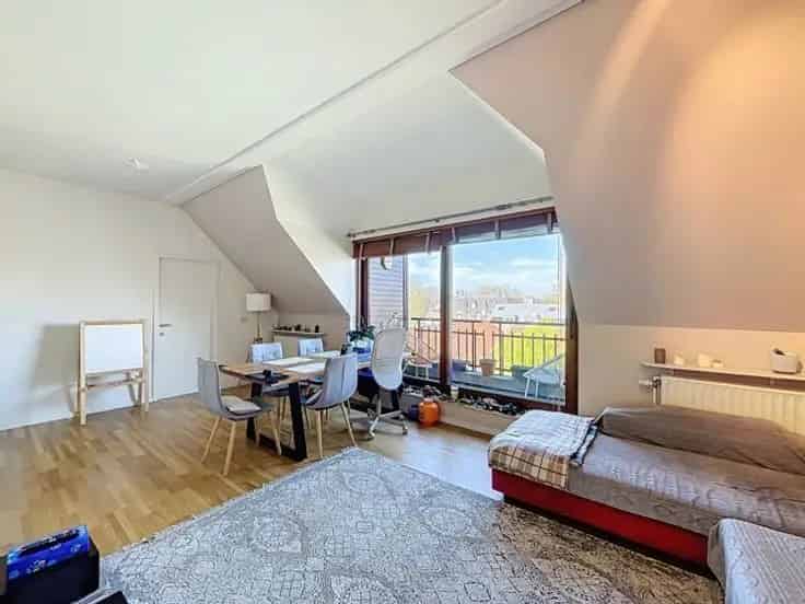 Penthouse Te Koop Sint-Michiel 120m2 2 slaapkamers Terras Parking
