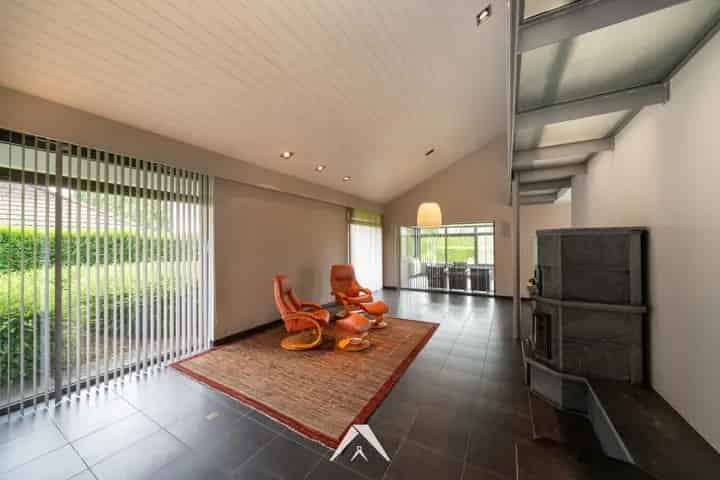 Villa te koop Wevelgem: Moderne energiezuinige woning 450m²