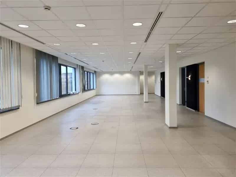 Kantoor te Huur Hasselt 527m2 Goede Ligging