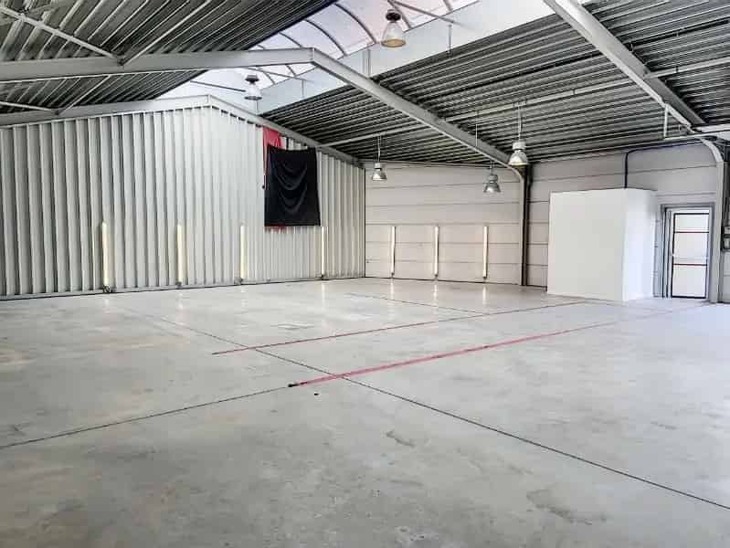 Magazijn te Huur Waregem 240m²