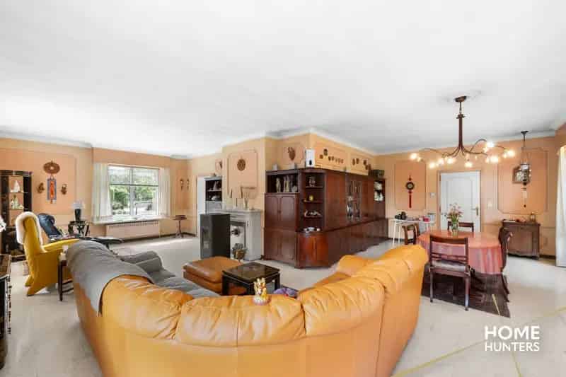 Goed onderhouden villa Ieper 4 slaapkamers 1051m²