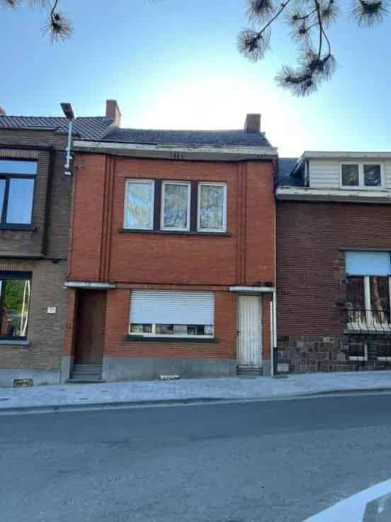 Huis Te Koop Te Renoveren 3 Slaapkamers Tuin