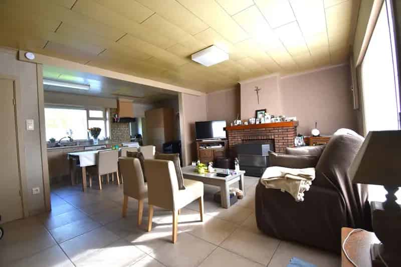 Halfopen Woning te Ruiselede