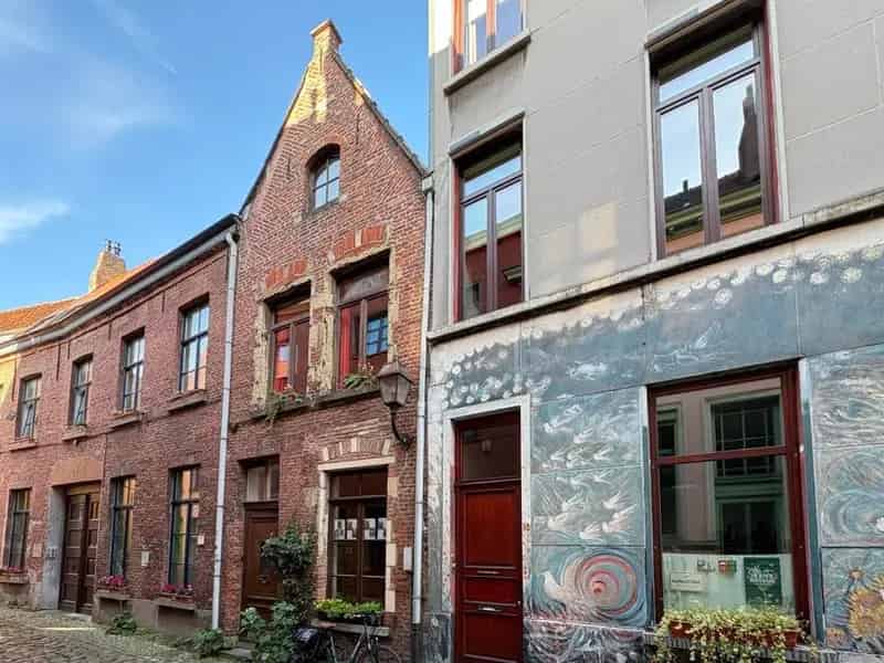 Huis te Koop Gent Patershol: 16e-eeuws Monument met Dakterras