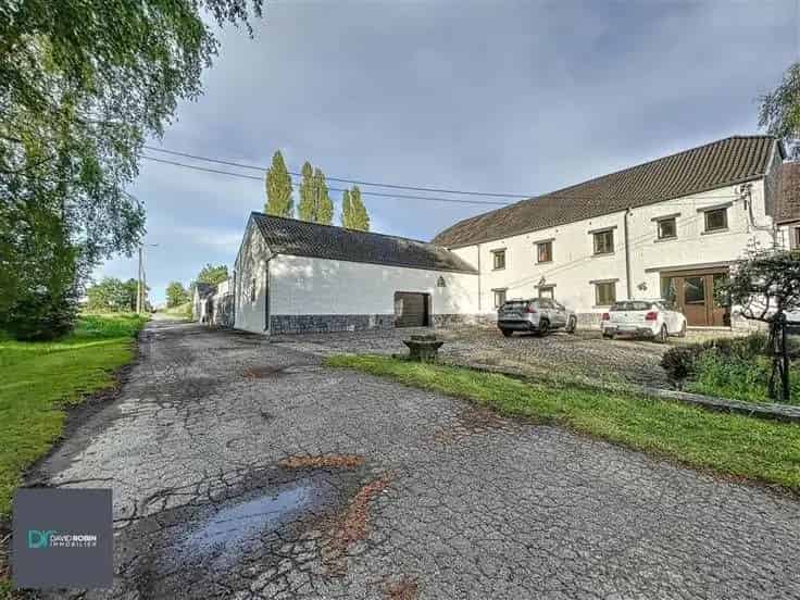 Landhuis Te Koop: Fermette met 390m² en Paardenstallen