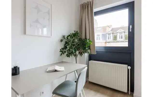 Huur 2 slaapkamer appartement van 98 m² in Brussels