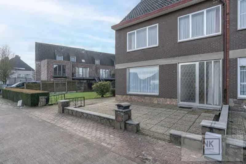 Huis 3 slaapkamers Kasterlee 1055m²
