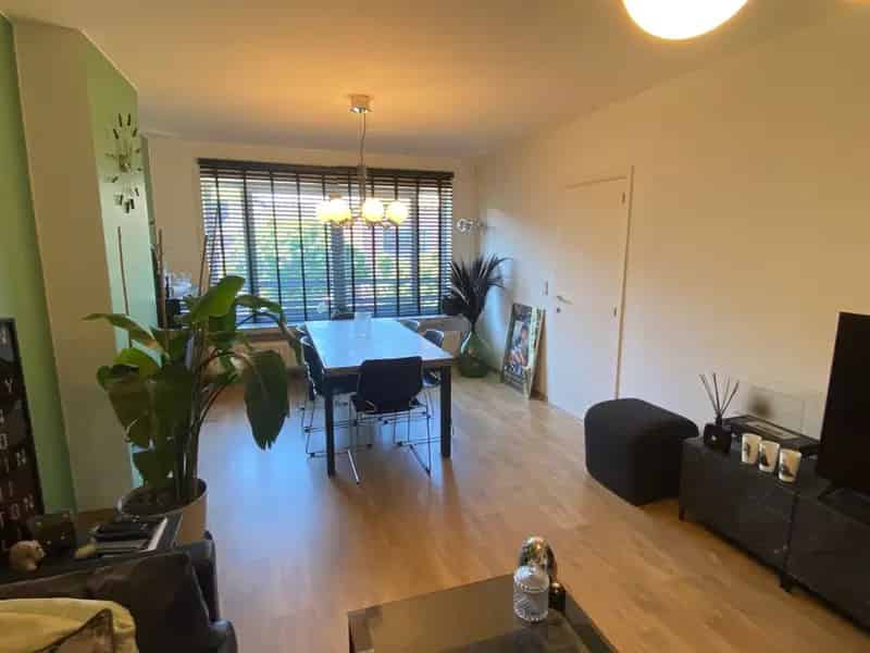 Appartement 2 slaapkamers Terras Nabij Centrum