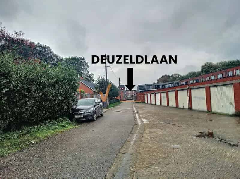 Garagebox te huur Deuzeldlaan