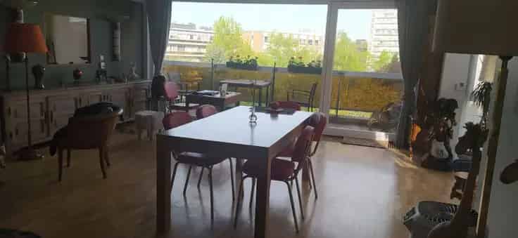 Licht Appartement Rustige Straat