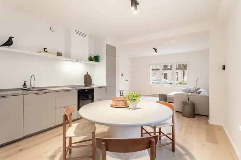 Appartement te huur: gerenoveerd met tuin