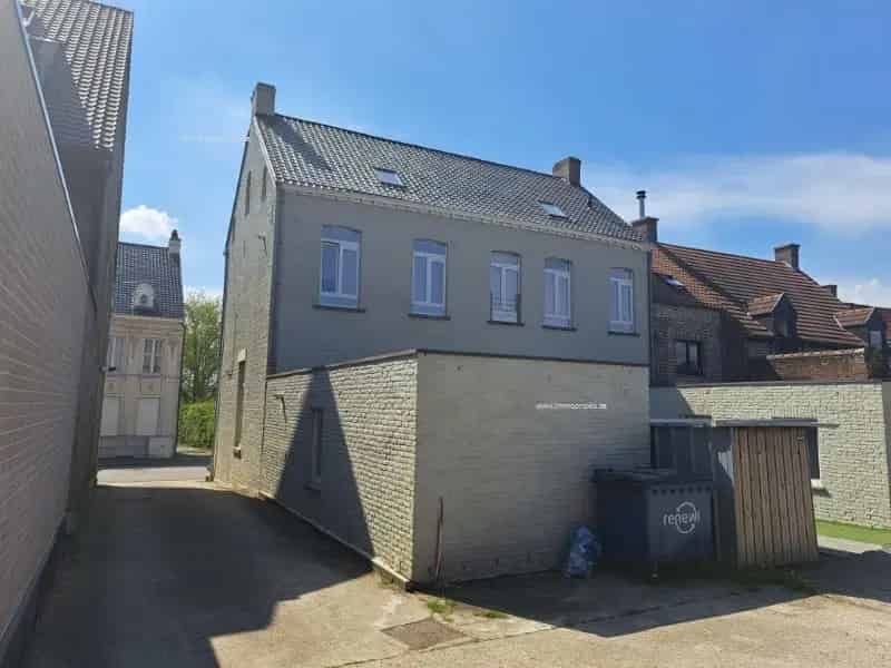 Herenhuis 8 slaapkamers Handzame: Investeringspand met 4 appartementen