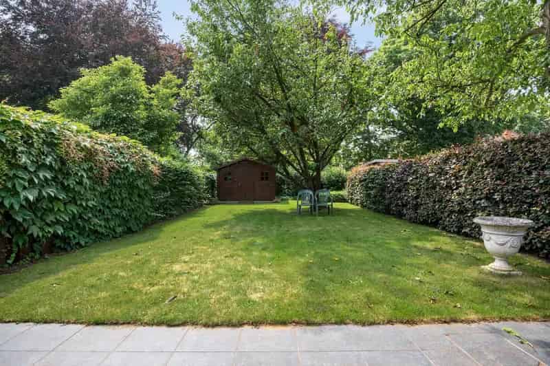 Instapklare Halfopen Woning te Wijnegem