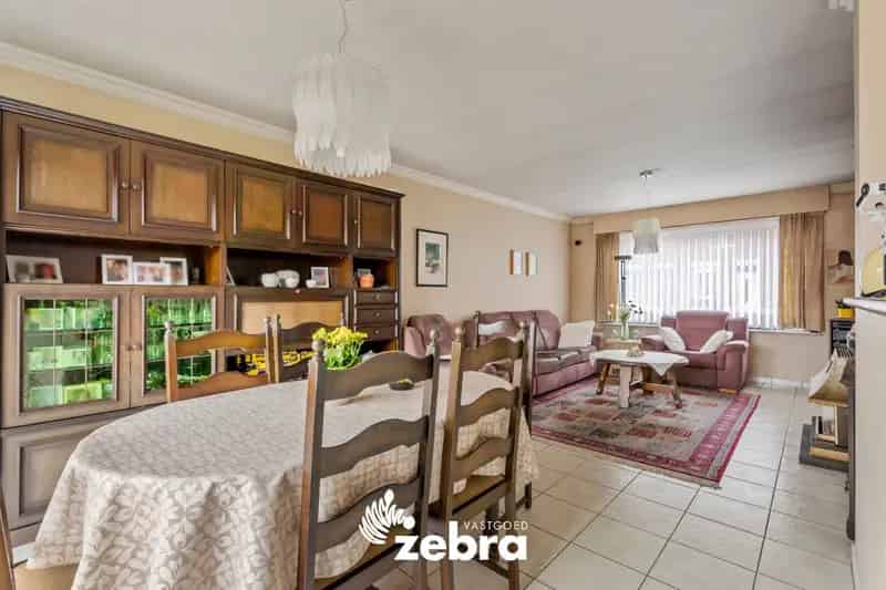 Huis te huur te Rumbeke: 3 slaapkamers, garage en tuin