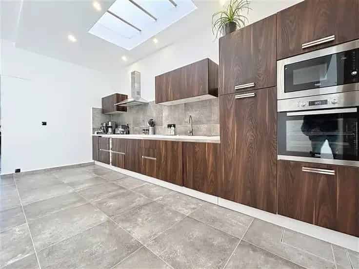Huis Te Koop Mouscron: 3 Slaapkamers, Garage, Nabij Park