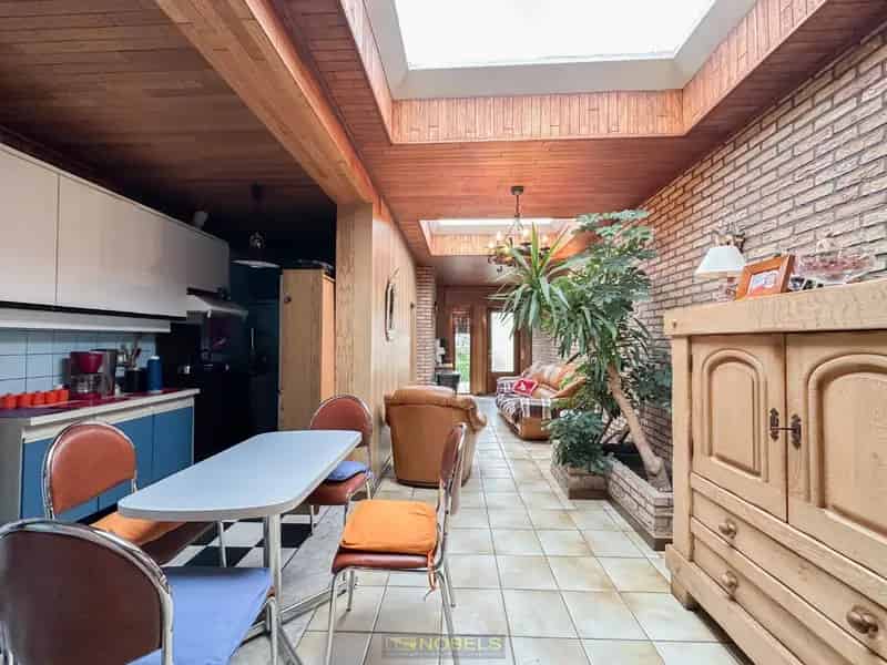 Te renoveren woning Ronse met stadstuin en garage