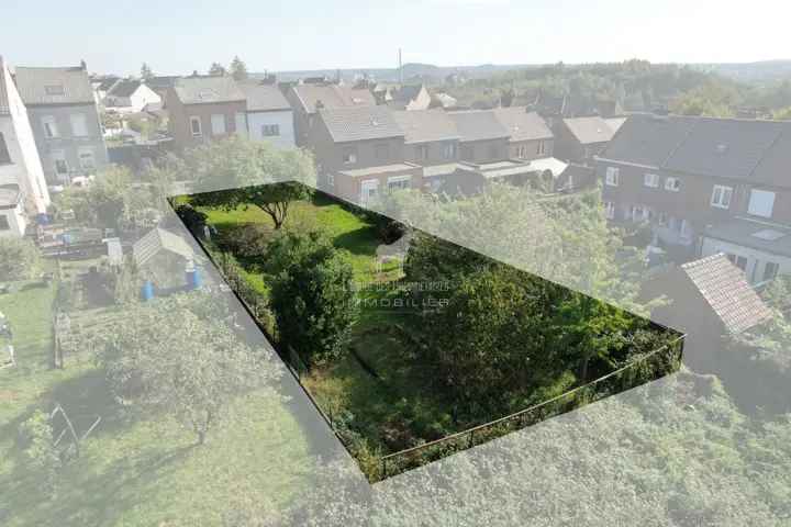 Te koop bouwgrond in Marchienne-Au-Pont met een oppervlakte van 550m2