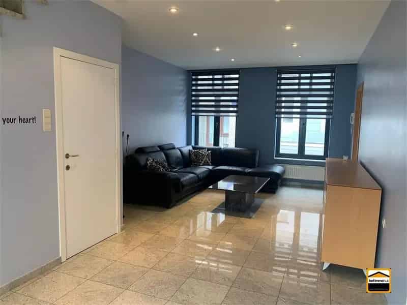 Handelspand met Duplex Appartement te huur Tongeren