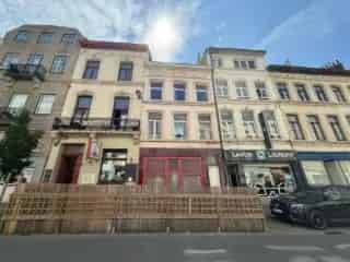 Huis te Koop Etterbeek 6 slaapkamers 200m² Tuin Te renoveren