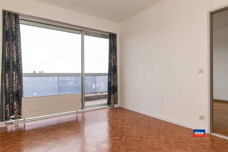 Appartement te koop Hoboken 1 slaapkamer ruim terras