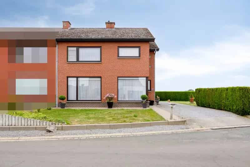 halfvrijstaande woning