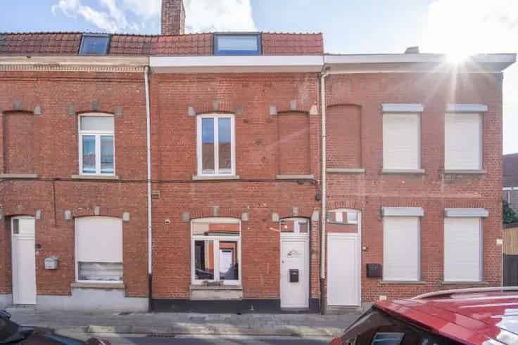 Huis Te Koop Menen: Modern 3 Slaapkamers Stadstuin