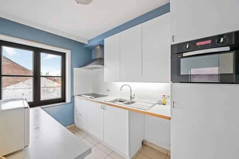 Ruim Hoekappartement te koop 83m2 1 slaapkamer Roeselare