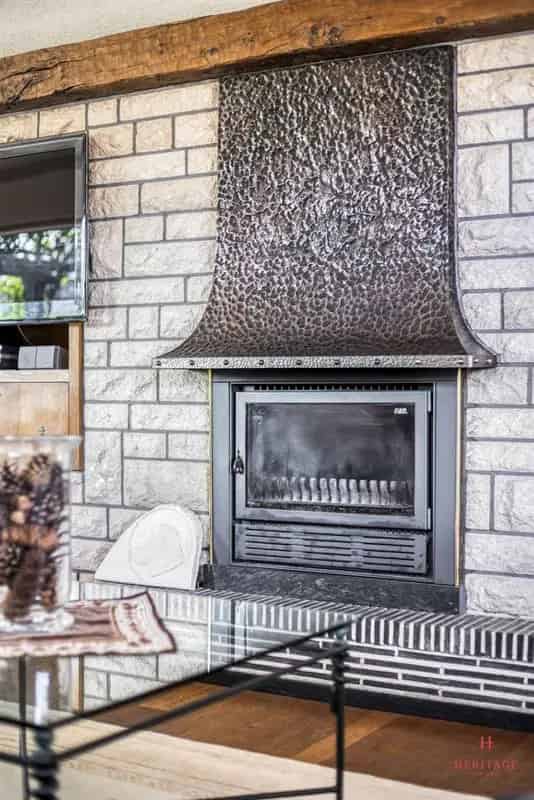 Huis te koop Aalter: Unieke architecturale woning met potentieel