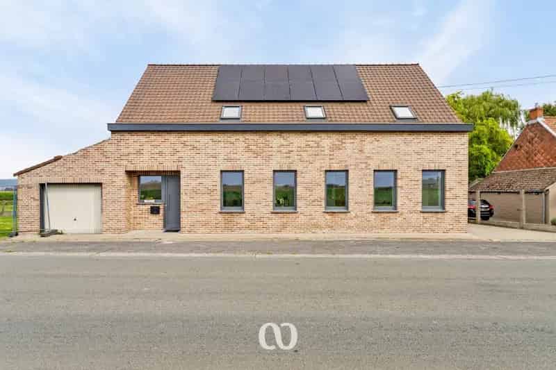 Gerenoveerde woning te huur met 5 slaapkamers en grote tuin