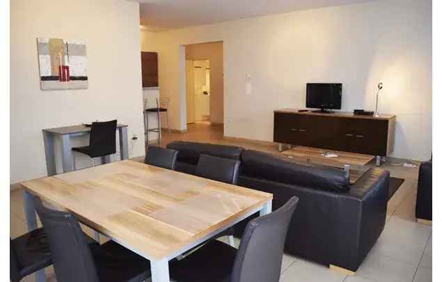 Huur 2 slaapkamer appartement van 70 m² in Brussels