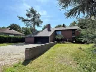 Huis te koop Hever 306m² 4 slaapkamers zwembad garage atelier