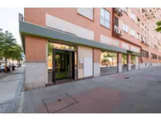 Medische Praktijk te Koop Oudergem 400m²