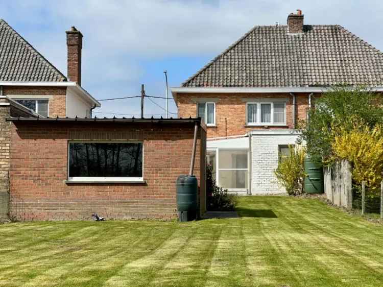 Huis te koop Sint-Martens-Leerne: halfopen bebouwing met garage