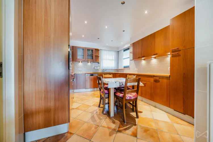 Appartement 3 slaapkamers Berchem-Sainte-Agathe 150m²