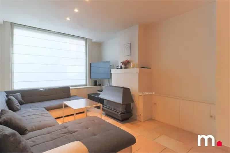 Huis te koop Harelbeke: 3 slaapkamers, instapklaar