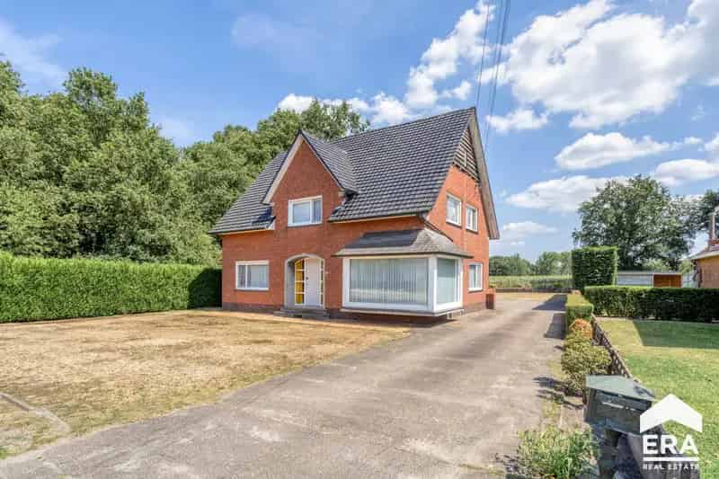 Ruime gezinswoning te Kleine Brogel met tuin